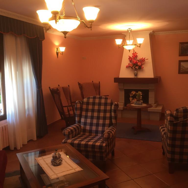 Hotel La Molinuca Alles Bagian luar foto